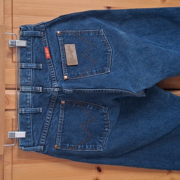 Vintage Wrangler Leather Patch High Waist Straight Leg Western Denim Jeans 9x32 - Picture 2 of 7